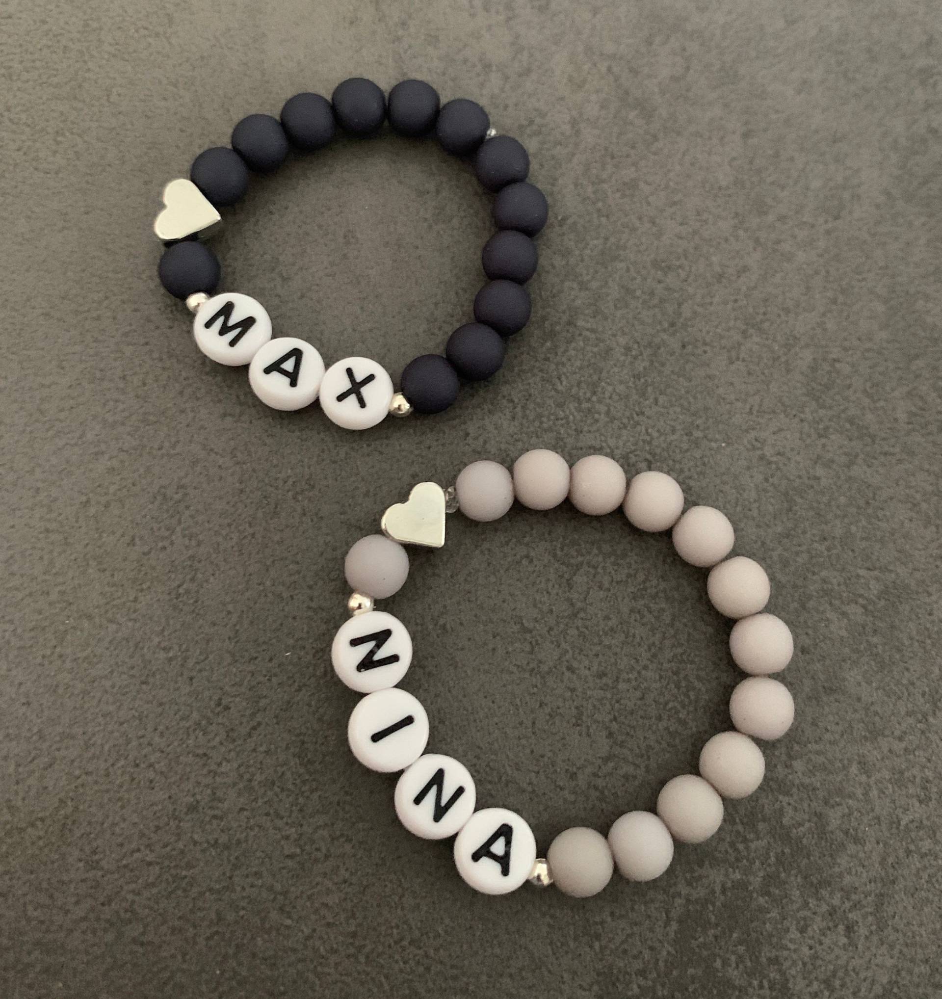 Babyarmband Silber - Geburt Geschenk Baby Mama Kind Namensarmband Bestseller von InnavaJewelry