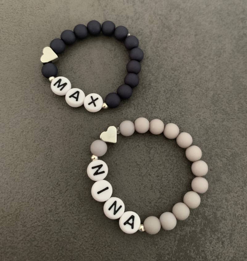 Babyarmband Silber - Geburt Geschenk Baby Mama Kind Namensarmband Bestseller von InnavaJewelry