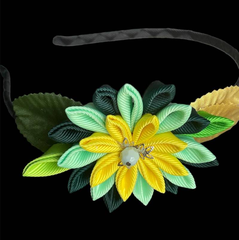 Grün Gelb Kanzashi Stoff Blumen Haarband Grün Gelb Kanzashi Stoff Blumen Haarband von InnerBeautyShop
