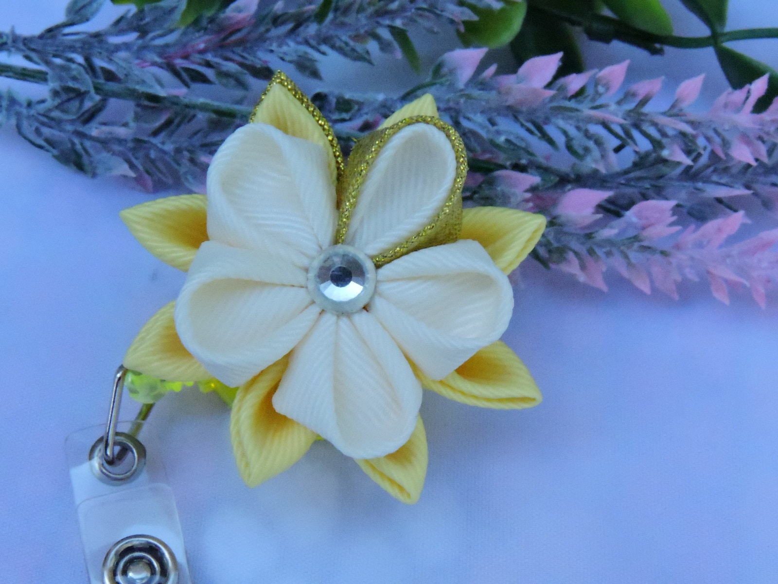 Kanzashi Flower Badge Reel Einziehbarer Ausweishalter Kanzashi Flower Badge Reel Einziehbarer Ausweishalter von InnerBeautyShop