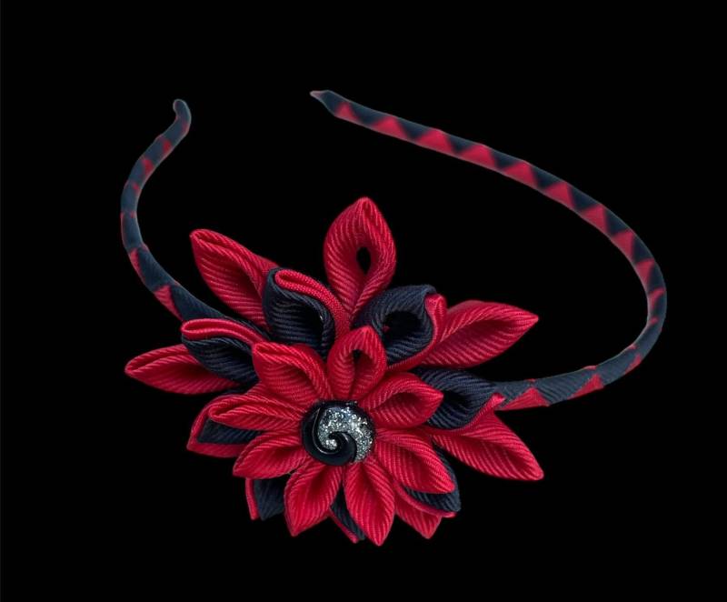 Kanzashi Stoff Blumen Haarband. Schwarz-Rote Blume Kanzashi Stoff Blumen Haarband. Schwarz-Rote Blume von InnerBeautyShop