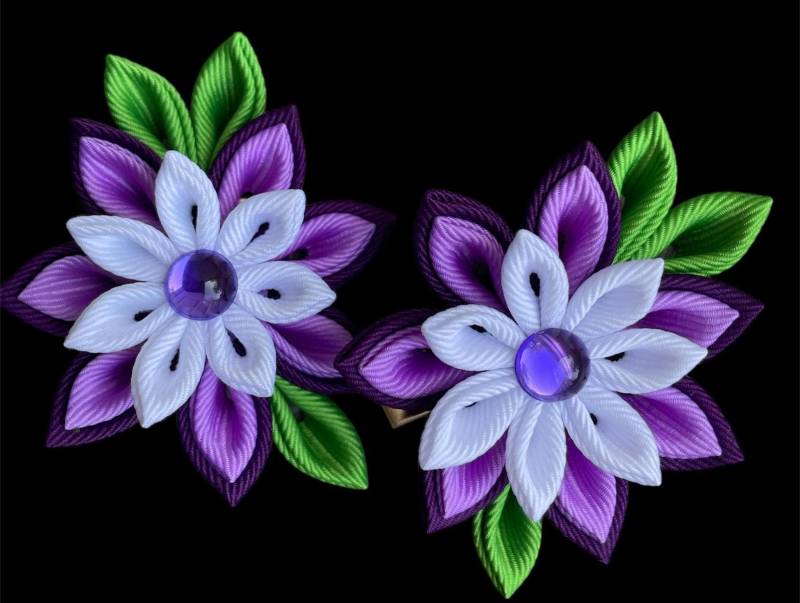 Lila Kanzashi Blumen Haarspangen Ripsband Set Lila Kanzashi Blumen Haarspangen Ripsband Set von InnerBeautyShop