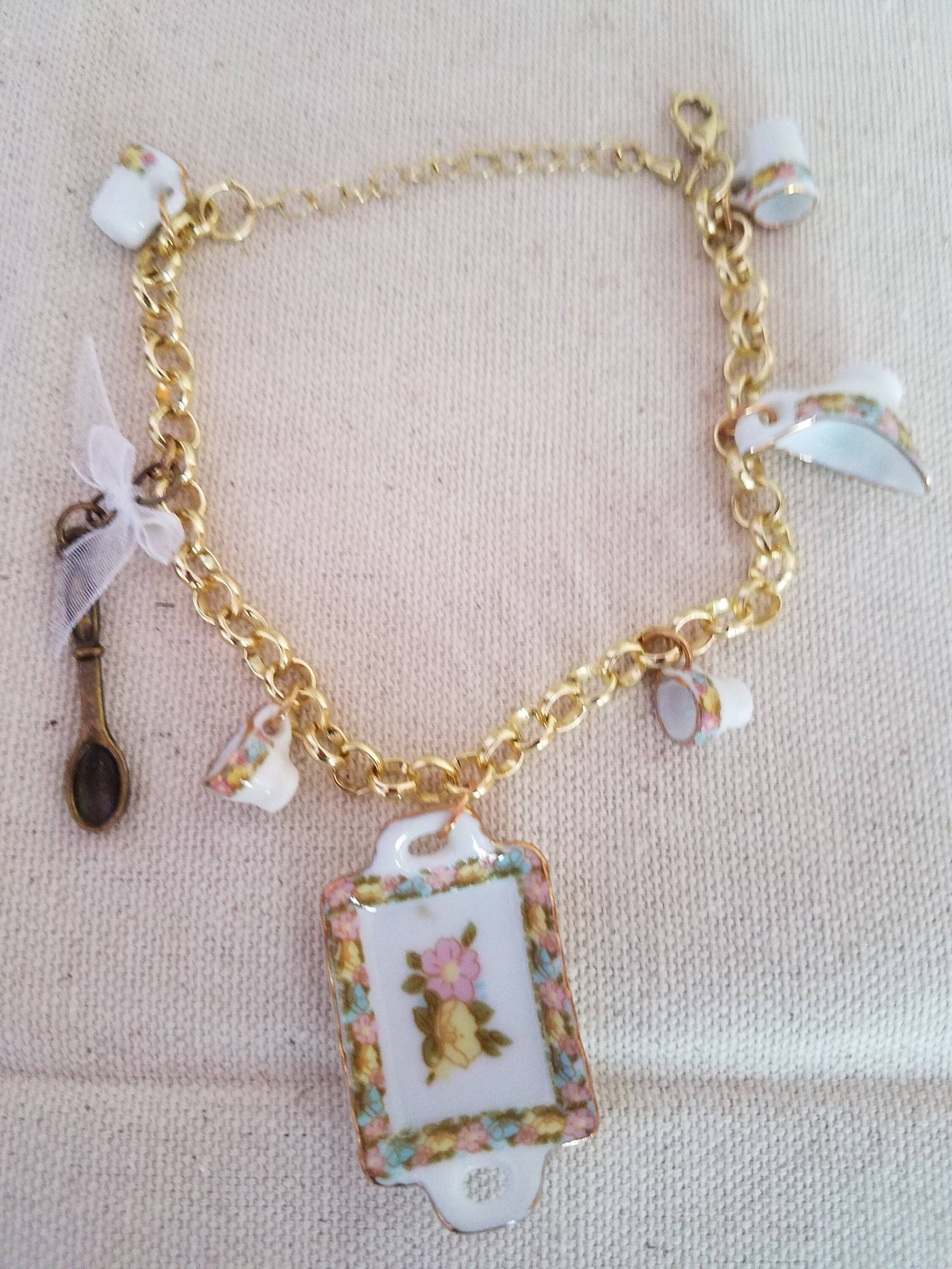 Teetasse Armbänder Teetasse Armbänder von InnerGoddessCrafts