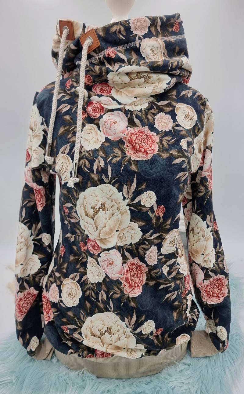Hoodie Damen Kapuzenpulli Sweatshirt Frauen Sommersweat Frühling Blumen Blau/ Alle Größen/ Größe 32-54/Sonderedition Unikat von InsaneandUnique