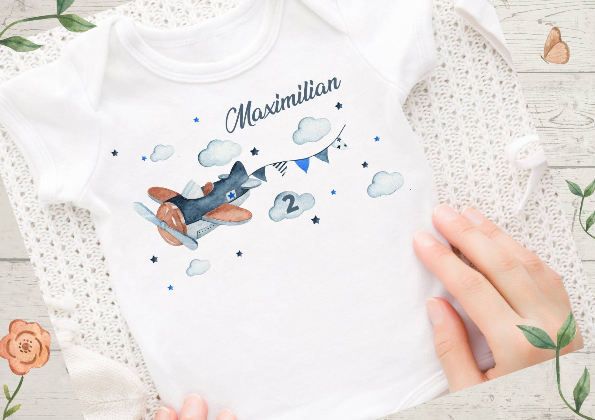 Bügelbild Mit Wunschname Und Alter Personalisiert Flugzeug Hubschrauber Wolken Himmel von InselKids