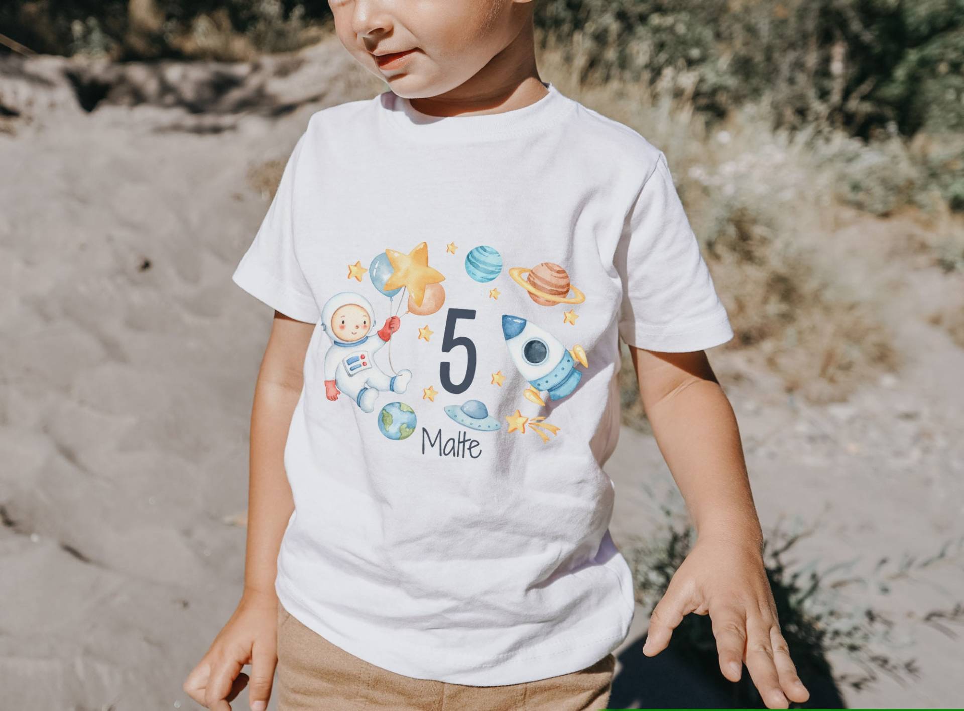 T-Shirt Geburtstagsshirt Personalisiert Geburtstagskind Junge Mädchen Astronaut Weltraum Weltall Rakete Raumschiff Planet T-Shirt Geburtstagsshirt Personalisiert Geburtstagskind Junge Mädchen Astronaut Weltraum Weltall Rakete Raumschiff Planet von InselKids