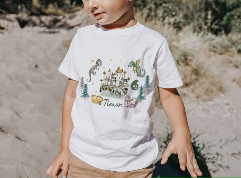 T-Shirt Geburtstagsshirt Personalisiert Geburtstagskind Junge Mädchen Drache Ritter Schloss von InselKids