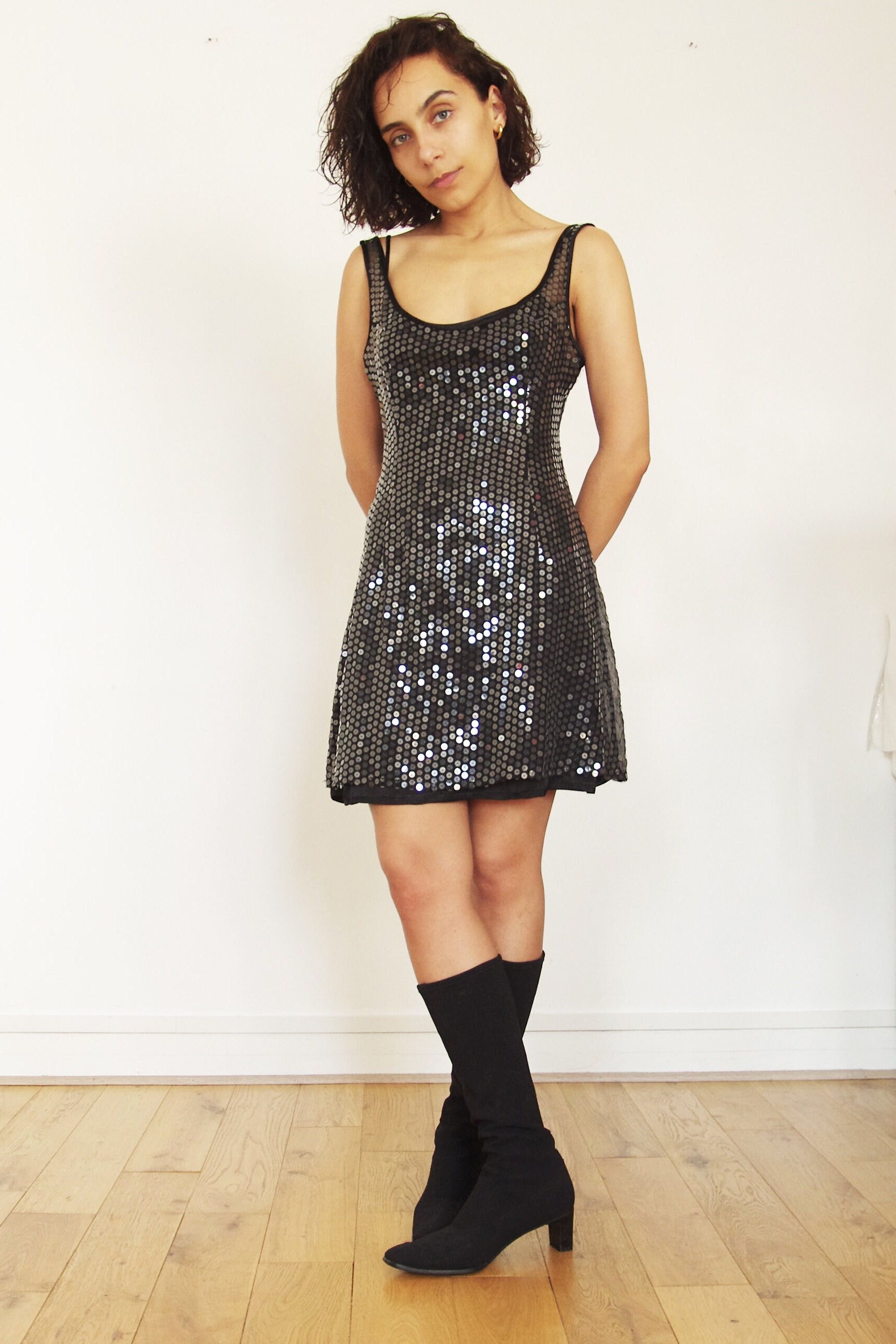 2000Er Jahre // Schwarzes Vintage-Paillettenkleid 2000Er Jahre // Schwarzes Vintage-Paillettenkleid von Insideofclouds93