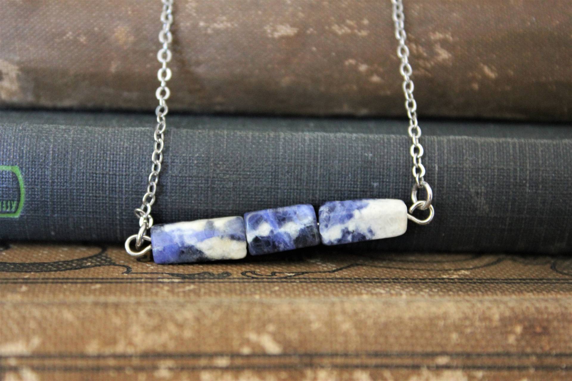 Blaue Edelstein Perle Halskette Blaue Edelstein Perle Halskette von Inspirary