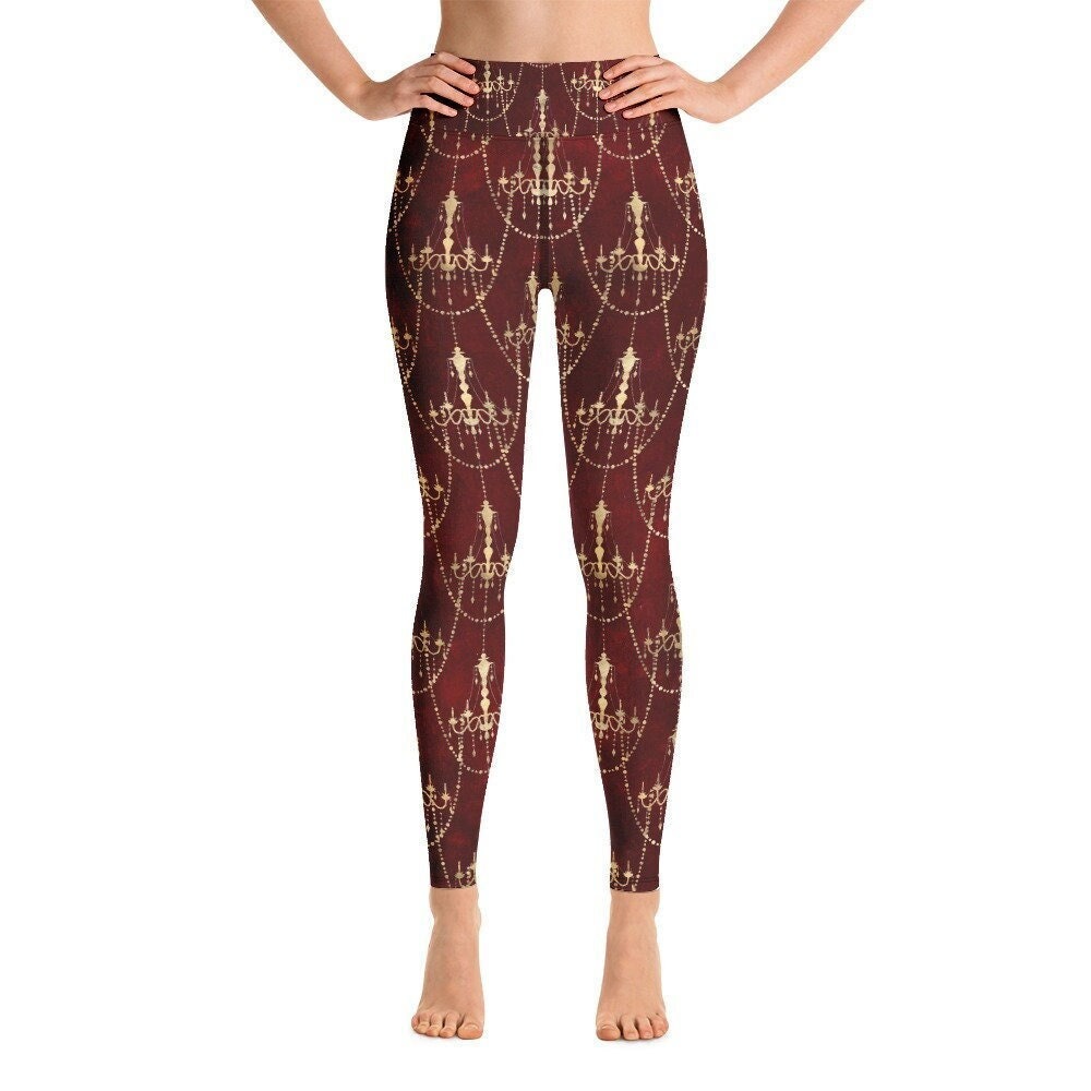 Vampy Debutante Gothic Yoga Leggings | Gold Kronleuchter von InspiredRebellion