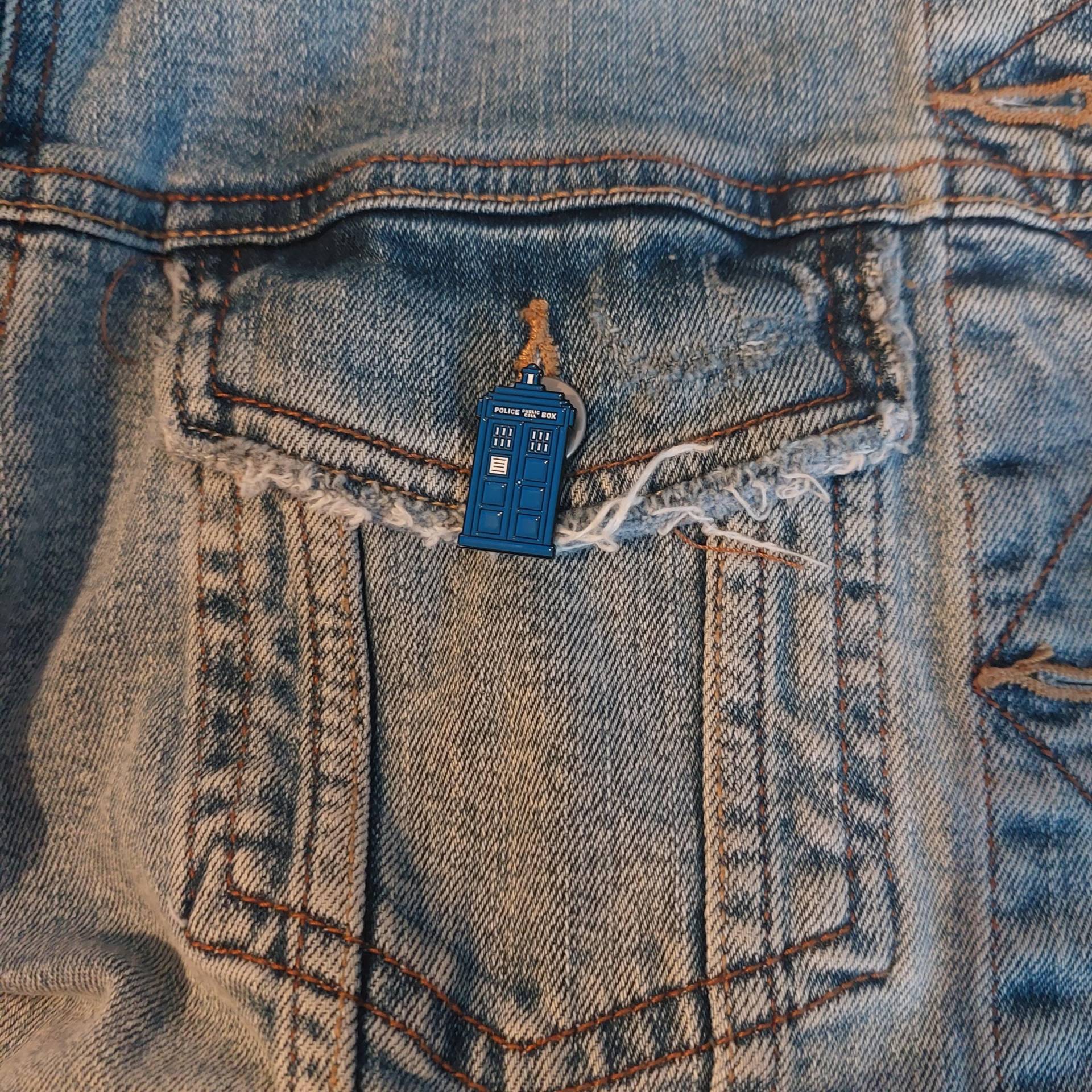 Anstecker Kleine Tardis Doctor Who Blaue Telefonnotrufzelle Police Public Call Box Pin Deko Für Kleidung Rucksack Anstecker Kleine Tardis Doctor Who Blaue Telefonnotrufzelle Police Public Call Box Pin Deko Für Kleidung Rucksack von InspiredbyJulez