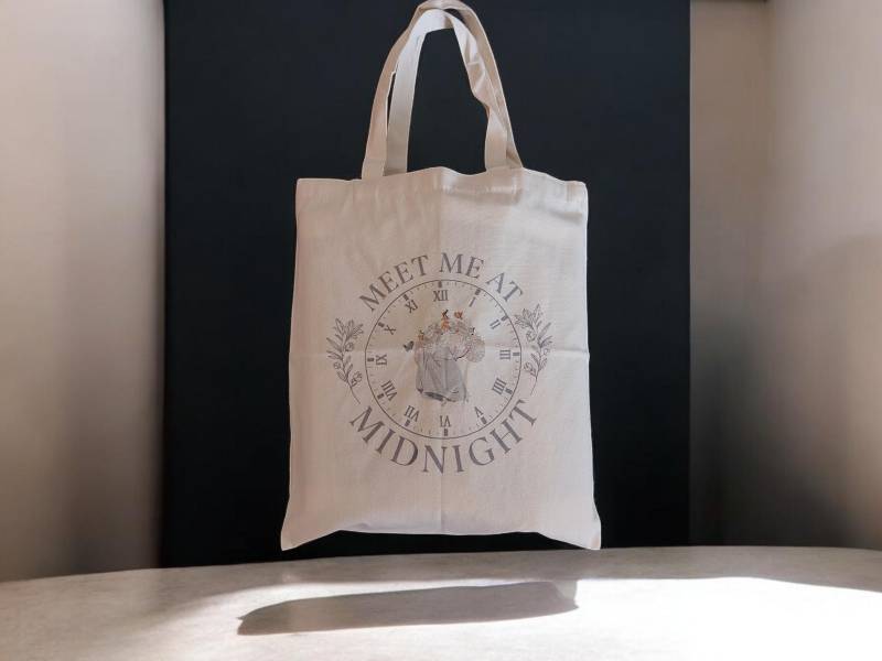 Canvas Tasche Meet Me At Midnight Cinderella Zitat Cute Bag Märchen Design Uhr Princess Bag Beige Blau Grau von InspiredbyJulez