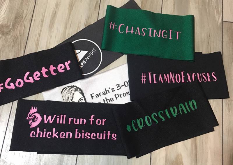 15 Maßgeschneiderte Stirnbänder, Benutzerdefinierte Stirnband, Logo-Stirnband, Weihnachtsgeschenk, Team-Stirnband, Firmen-Stirnband von Inspiredthread