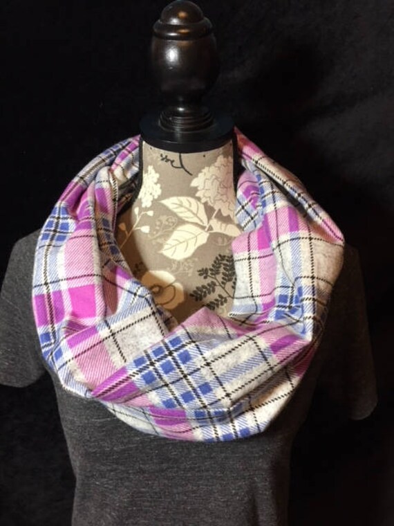 Lila Rosa Karierten Flanell Infinity Schal, Winter Geschenk Für Sie, Lila Schals, Warmen Schal von Inspiredthread