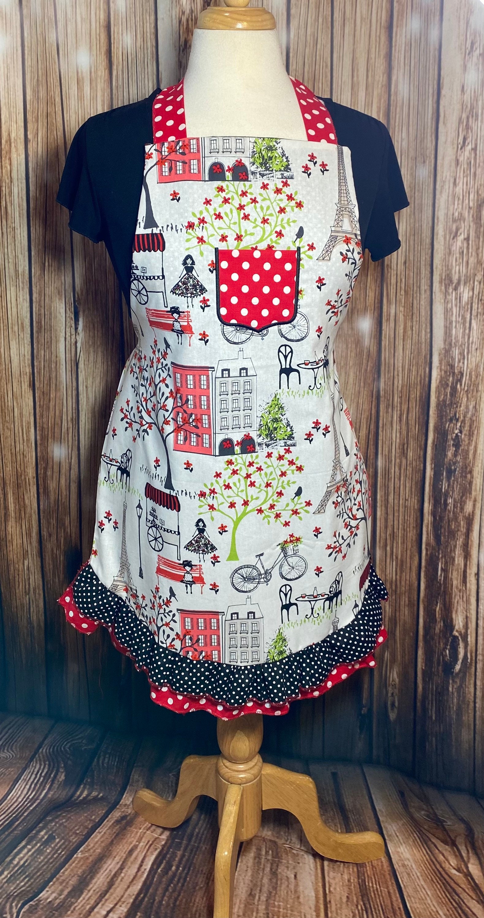 Rote Paris Vintage Inspiriert Schürze, Vintage, Graue Rüschen von Inspiredthread