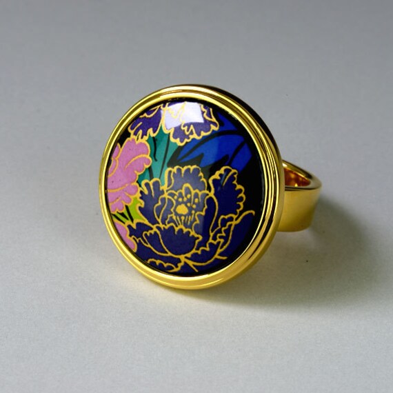 Peony Serie Emaille 18K Vergoldeter Ring Aus Titan Stahl Peony Serie Emaille 18K Vergoldeter Ring Aus Titan Stahl von InspiringEnamel