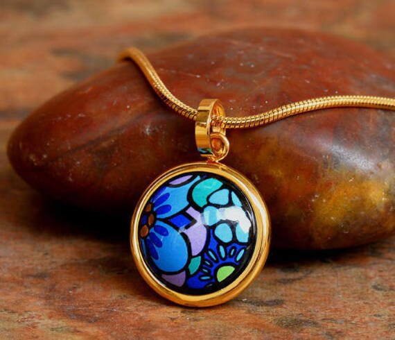 Vier Jahreszeiten Serie Emaille 18K Vergoldeter Titan Stahl Anhänger Vier Jahreszeiten Serie Emaille 18K Vergoldeter Titan Stahl Anhänger von InspiringEnamel