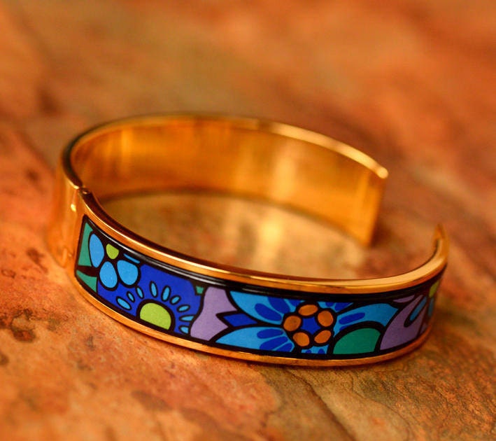 Vier Jahreszeiten Serie Emaille 18K Vergoldeter Titan Stahl Bodied Oval Armband Armreif Mit Verschluss Vier Jahreszeiten Serie Emaille 18K Vergoldeter Titan Stahl Bodied Oval Armband Armreif Mit Verschluss von InspiringEnamel