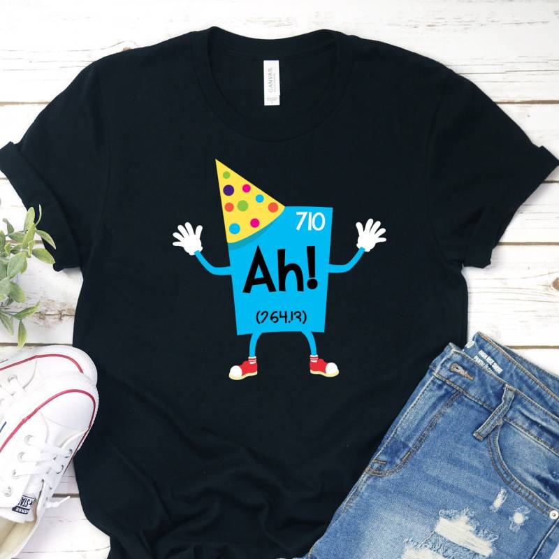 Ah Science Element Shirt, Funny Periodic Table Geek T-Shirt von InspoTees
