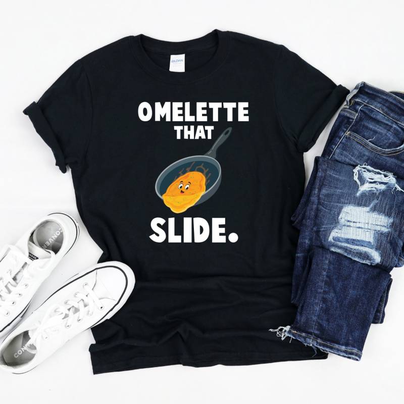 Omelette Shirt, Funny Egg That Slide von InspoTees