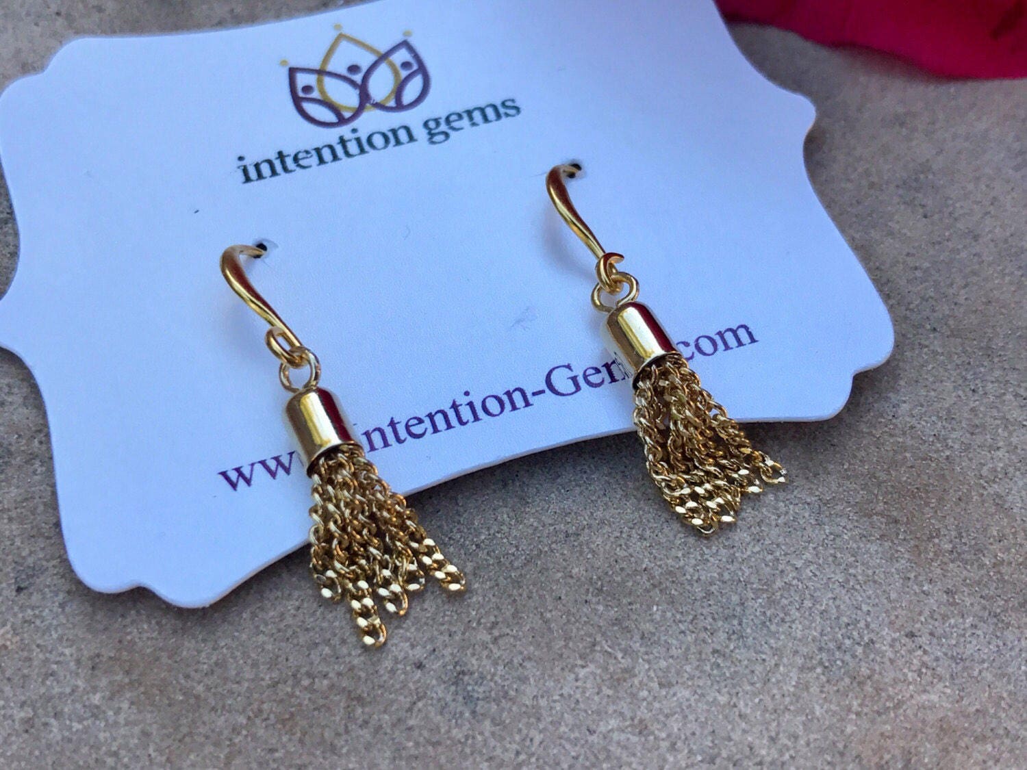 Gold Tassle Ohrringe, Petite Cute Mini Tassel Ohrringe Gold Tassle Ohrringe, Petite Cute Mini Tassel Ohrringe von IntentionGems