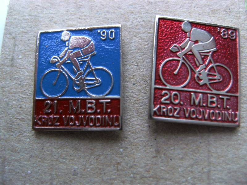 Internationales Radrennen Durch Ganze - Lot Von 2 Anstecker von Interestingsmallshop