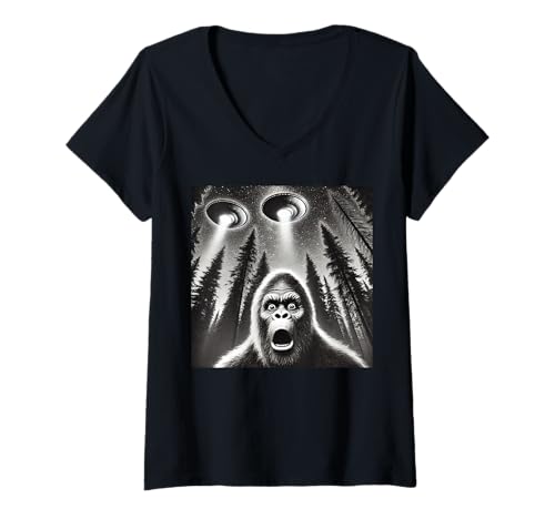 Damen Lustiges Sasquatch Alien, UFO Encounter Grafik T-Shirt mit V-Ausschnitt Damen Lustiges Sasquatch Alien, UFO Encounter Grafik T-Shirt mit V-Ausschnitt von Intergalactic Sasquatch Hunter Society Merchandise