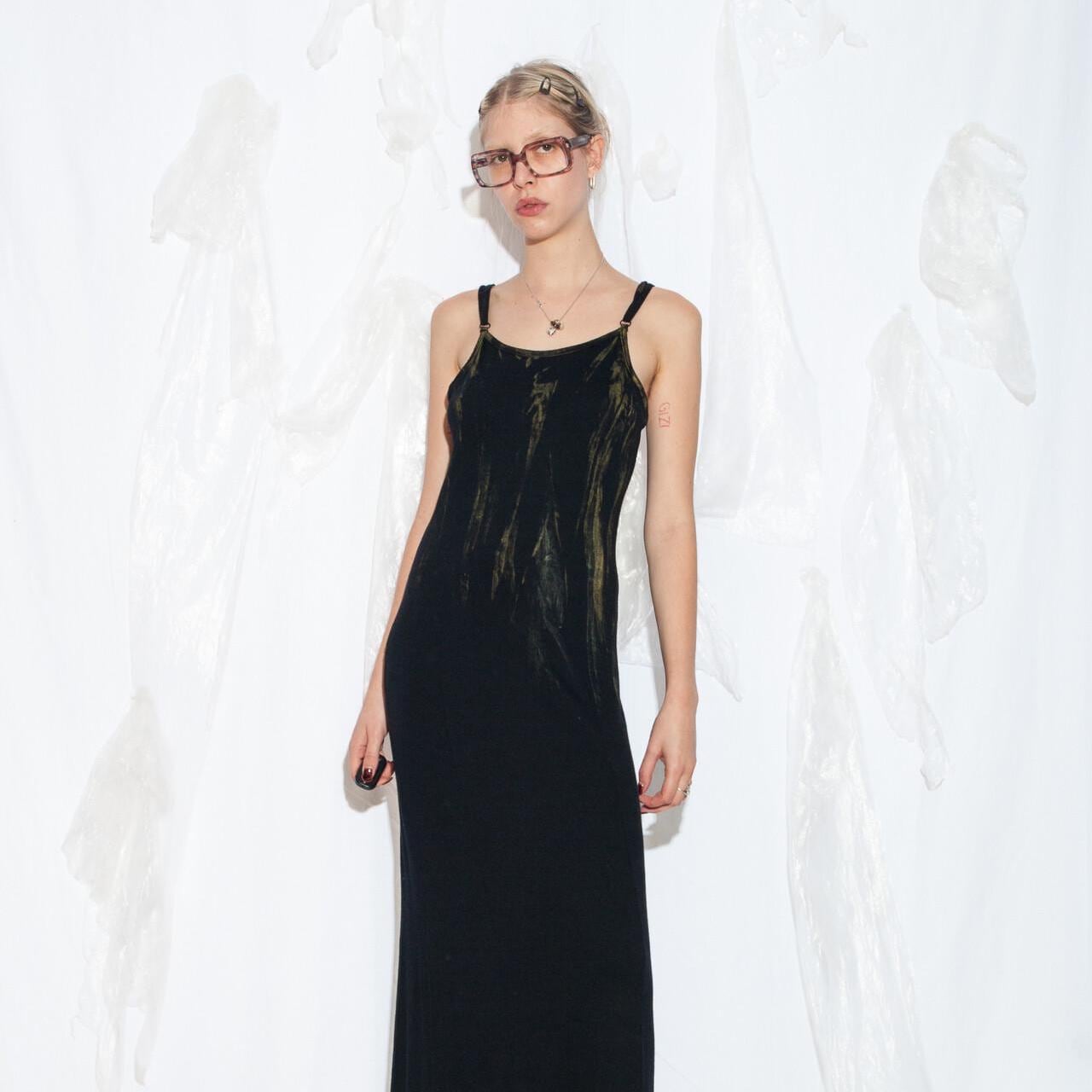 Reworked Vintage Y2K Maxi Kleid in Handbemalt Schwarz Grün - 2000S Grunge Whimsigoth Style Outfit Size S Reworked Vintage Y2K Maxi Kleid in Handbemalt Schwarz Grün - 2000S Grunge Whimsigoth Style Outfit Size S von InterzoneVntg