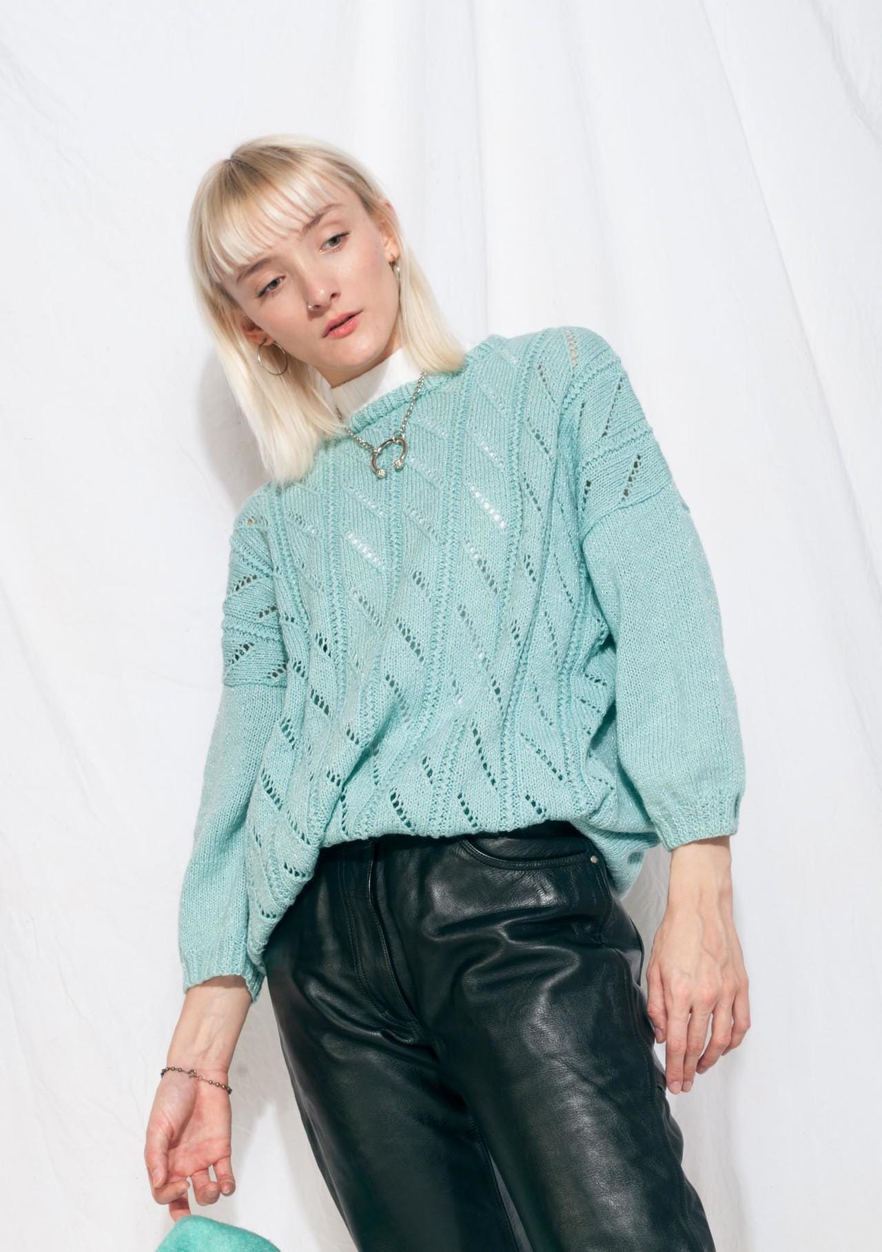Vintage 80Er Jahre Handgefertigter Durchbrochener Strickpullover in Mint - 1980Er Oma Stil Häkelpullover Handgestrickter Pullover Oversized Vintage 80Er Jahre Handgefertigter Durchbrochener Strickpullover in Mint - 1980Er Oma Stil Häkelpullover Handgestrickter Pullover Oversized von InterzoneVntg