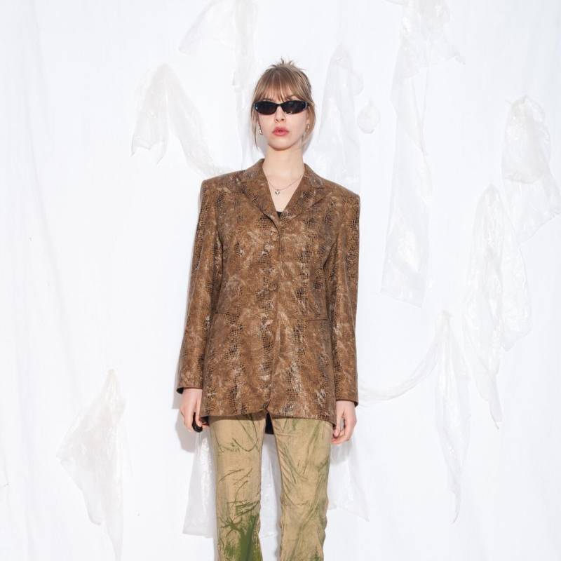Vintage 90Er Jahre Oversized Blazer in Braunem Schlangen Muster - Retro Style Jacke Statement Oberbekleidung Gr. M von InterzoneVntg