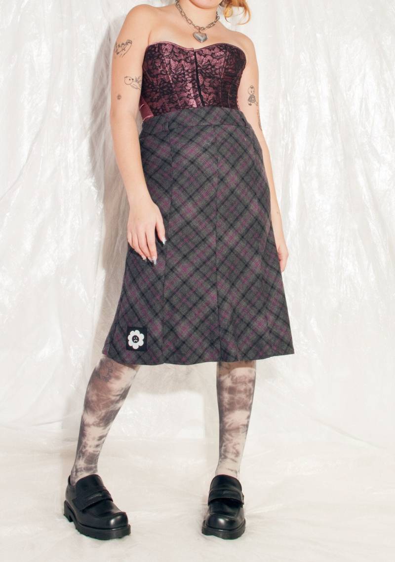 Vintage Rock Y2K Reworked Preppy Daisy Print Midi in Lila 2000S Grunge Fairy Karierter Gr L 40 von InterzoneVntg