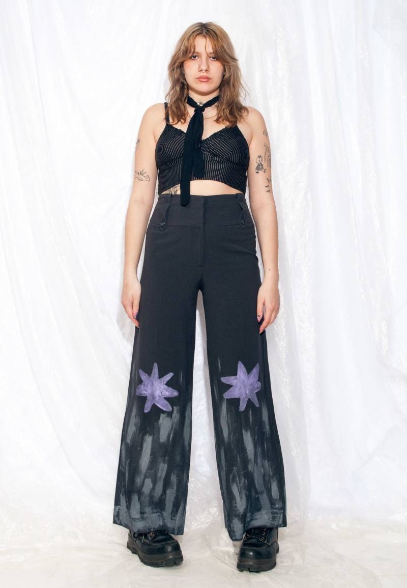 Vintage Schlaghose Y2K Überarbeitete Stern Hose 2000Er Jahre Einzigartige Handgemachte Upcycling Anzughose Hoch Taillierte Mit Weitem Bein Size von InterzoneVntg