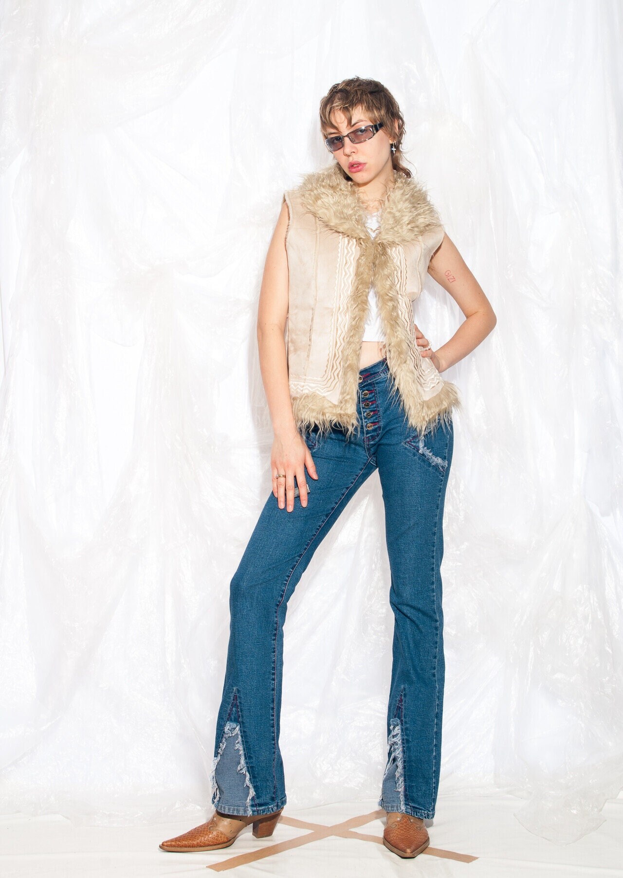 Vintage Y2K Faux Shearling Weste in Beige Kunstpelz Kragen 2000Er Jahre Penny Lane Style Afghan Small von InterzoneVntg