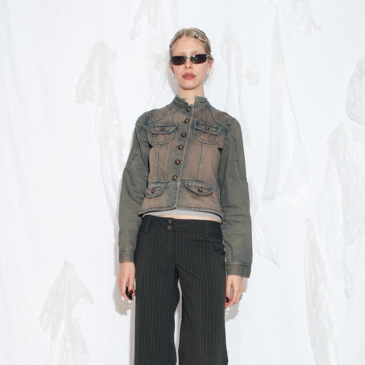 Vintage Y2K Jeans Jacke in Braun Überfärbt - 2000Er Jahre Militär Napoleon Style Blazer Reworked Grunge Mantel Größe S von InterzoneVntg