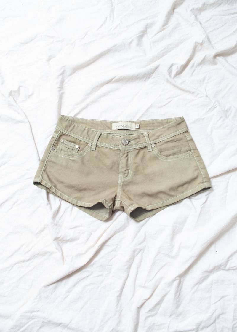 Vintage Y2K Jeans Shorts in Grün - 2000Er Jahre Überfärbte Schlamm Waschung Micro Hotpants Low Rise Taille Größe M von InterzoneVntg