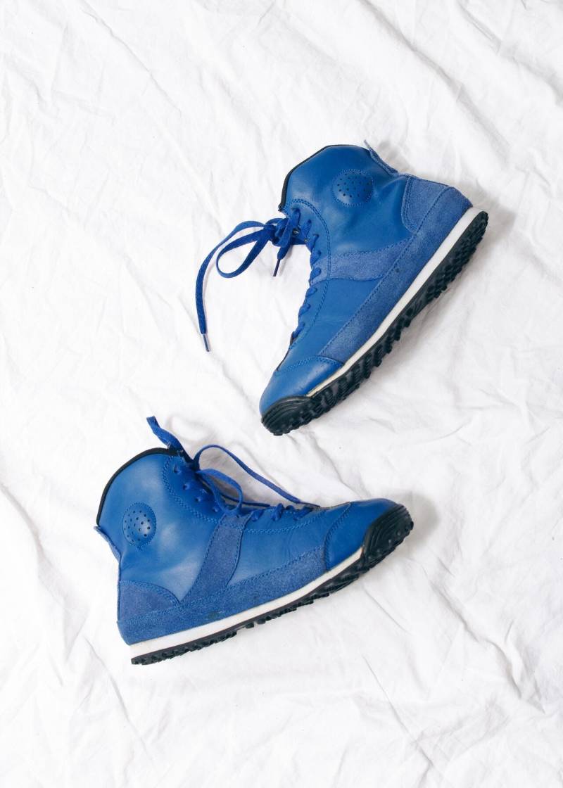 Vintage Y2K Leder Sneakers in Blau - 2000Er Jahre Boxschuhe Echtleder Schuhe Größe 40 Vintage Y2K Leder Sneakers in Blau - 2000Er Jahre Boxschuhe Echtleder Schuhe Größe 40 von InterzoneVntg