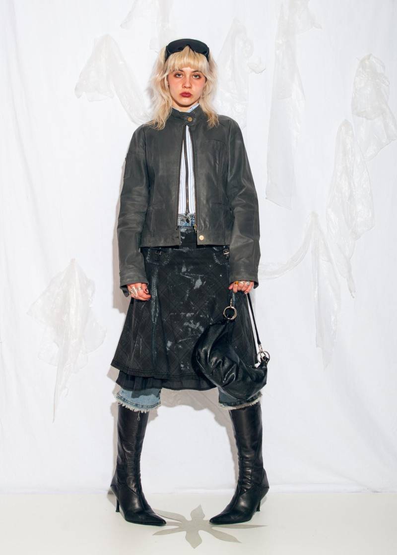 Vintage Y2K Lederjacke in Grau - 2000Er Jahre Biker Moto Racing Mantel Echtleder Oberbekleidung Größe M von InterzoneVntg