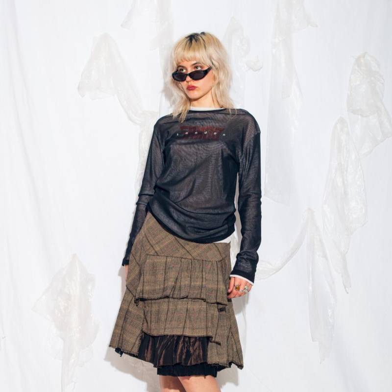 Vintage Y2K Mesh Top in Schwarz Weiß - 2000Er Jahre Langarm Baby T-Shirt Fashion Statement Techno Rave Double Layer Größe M S von InterzoneVntg