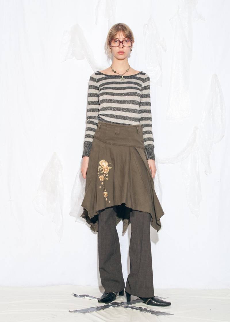 Vintage Y2K Midi Rock in Khaki - 2000Er Jahre Whimsigoth Frilly Low Rise Bottom Größe S von InterzoneVntg