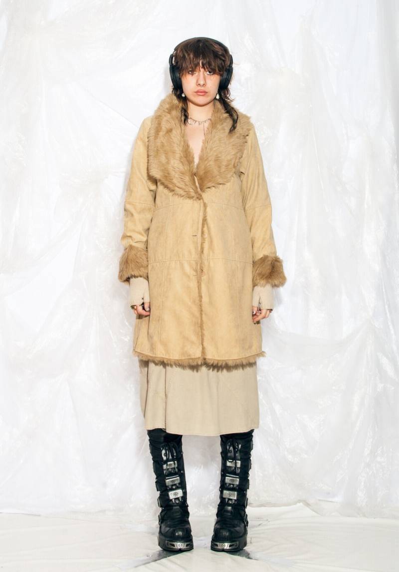 Vintage Y2K Penny Lane Mantel in Beige Faux Shearling 2000Er Jahre Whimsigoth Fairycore Wildleder Jacke Large von InterzoneVntg