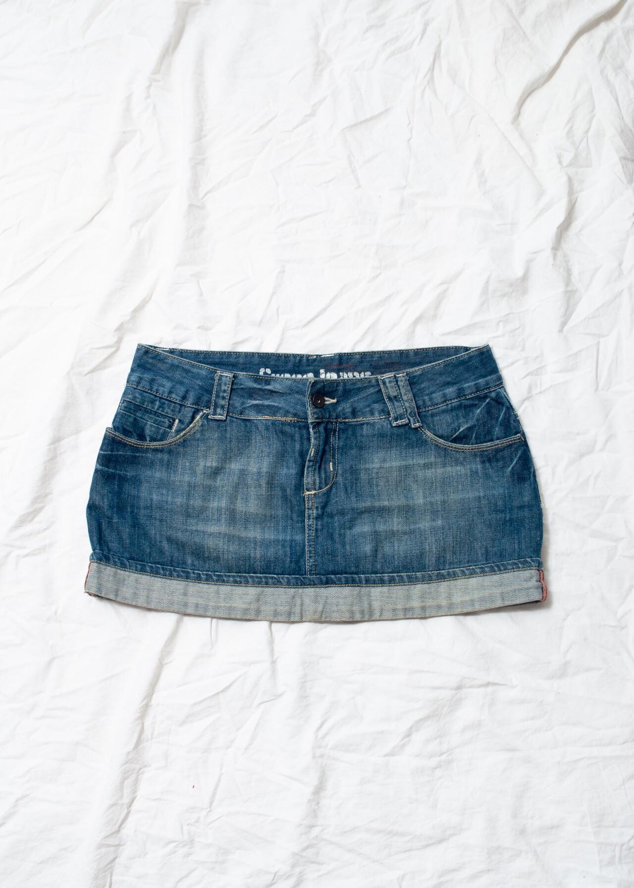 Vintage Y2K Rock in Blau - 2000S Low Rise Stonewashed Mini Grunge Fashion Size L Vintage Y2K Rock in Blau - 2000S Low Rise Stonewashed Mini Grunge Fashion Size L von InterzoneVntg