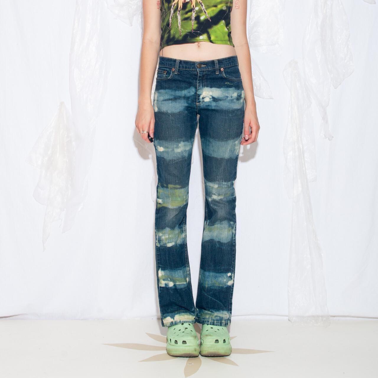 Vintage Y2K Schlagjeans in Handbemalt Grün Blau - 2000S Dirty Look Grunge Bootcut Denim Hose Größe S von InterzoneVntg