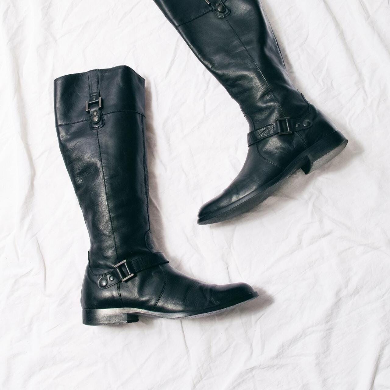 Vintage Y2K Schwarze Leder Stiefel - 2000Er Jahre Kniehohe Reitschuhe Whimsigoth Style Schuhe Größe 38, 5 von InterzoneVntg