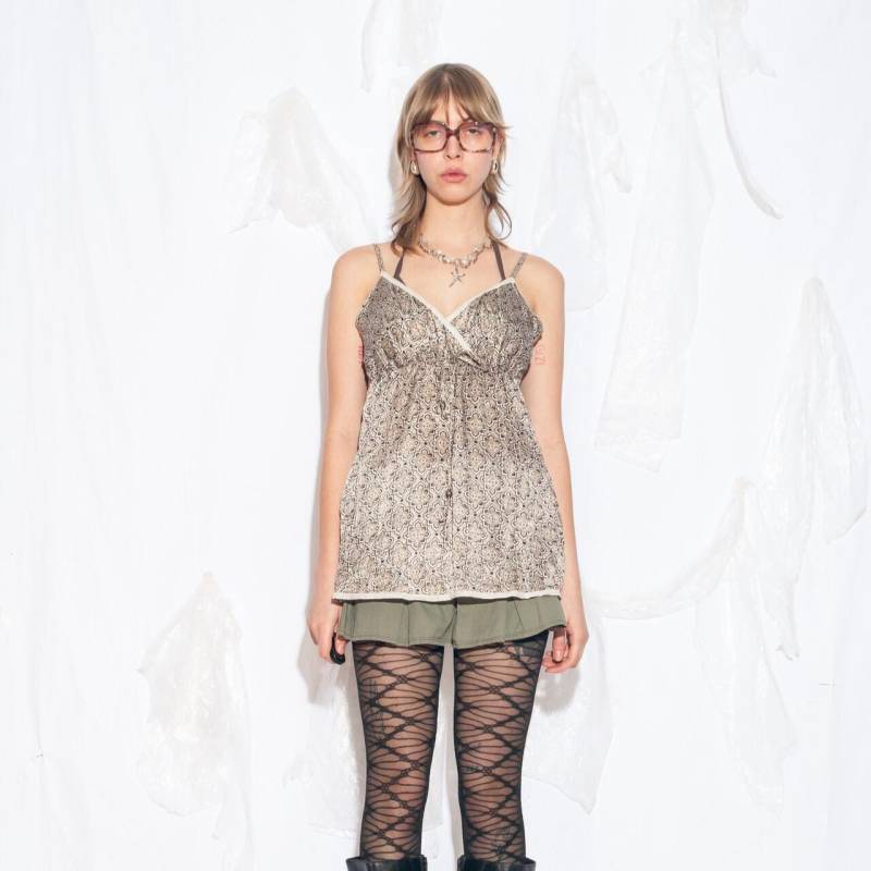 Vintage Y2K Seiden Satin Top in Beige - 2000S Whimsigoth Boho Hippie Slip Gr. S von InterzoneVntg