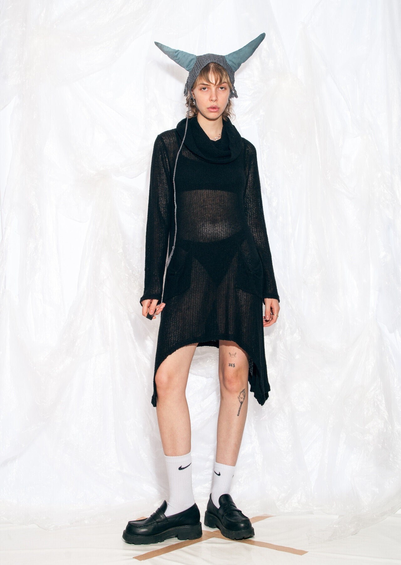 Vintage Y2K Strick Kleid in Schwarz 2000Er Jahre Gestricktes Whimsigoth Pullover Goblincore Small Vintage Y2K Strick Kleid in Schwarz 2000Er Jahre Gestricktes Whimsigoth Pullover Goblincore Small von InterzoneVntg