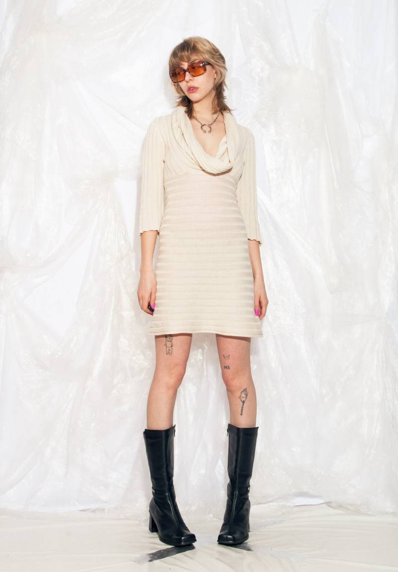 Vintage Y2K Strick Mini Kleid in Beige Gerippt 2000Er Jahre Fairycore Grunge Tunika Small von InterzoneVntg