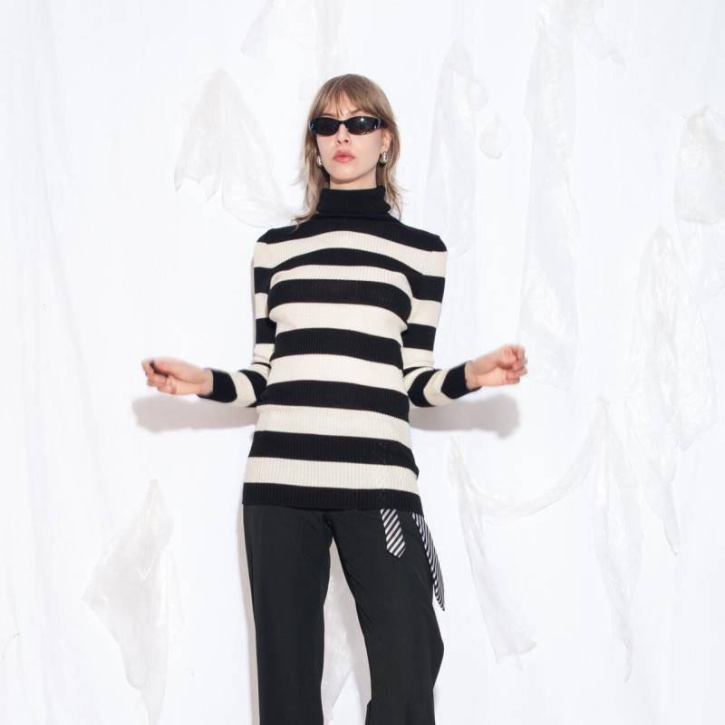 Vintage Y2K Strick Pullover in Beige Und Schwarz - 2000S Grunge Gestreifter Rollkragen Langärmelige Gerippte Tunika Größe M von InterzoneVntg