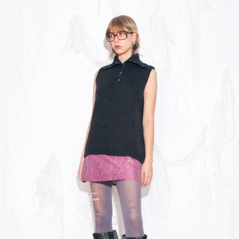 Vintage Y2K Strickweste in Grau - Winter Übergroße Heavy Knit Gender Neutral Weste Einheitsgröße von InterzoneVntg
