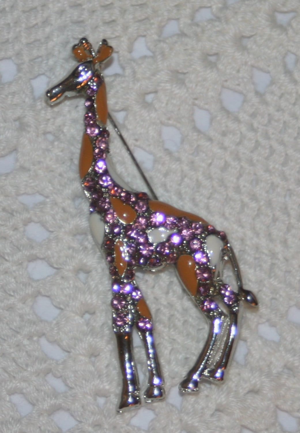 Auffällig Gelb Und Weiß Emailliert Rosa Strass Lange Necked Giraffe Silvertone Brosche von Inthepalmofhishand