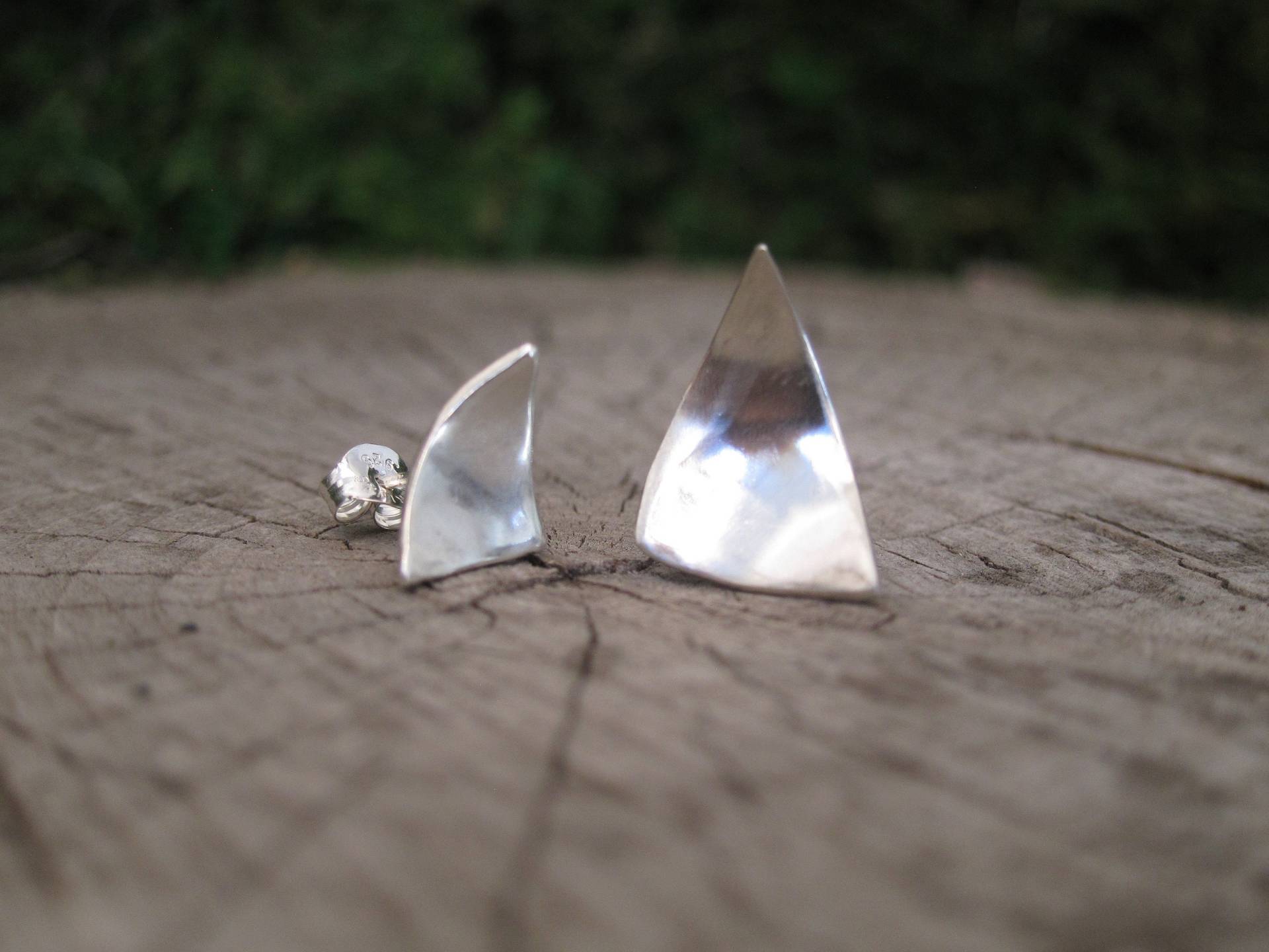 Hergestellt in Raum Serie Silber Schrott Ohrringe von IntoTheTreetops